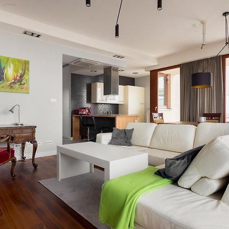 Hlonda Deluxe Apartment With Terrace Varsovie Extérieur photo