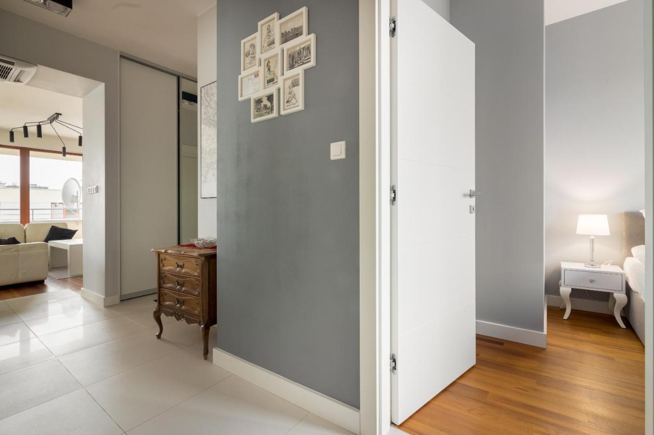 Hlonda Deluxe Apartment With Terrace Varsovie Extérieur photo