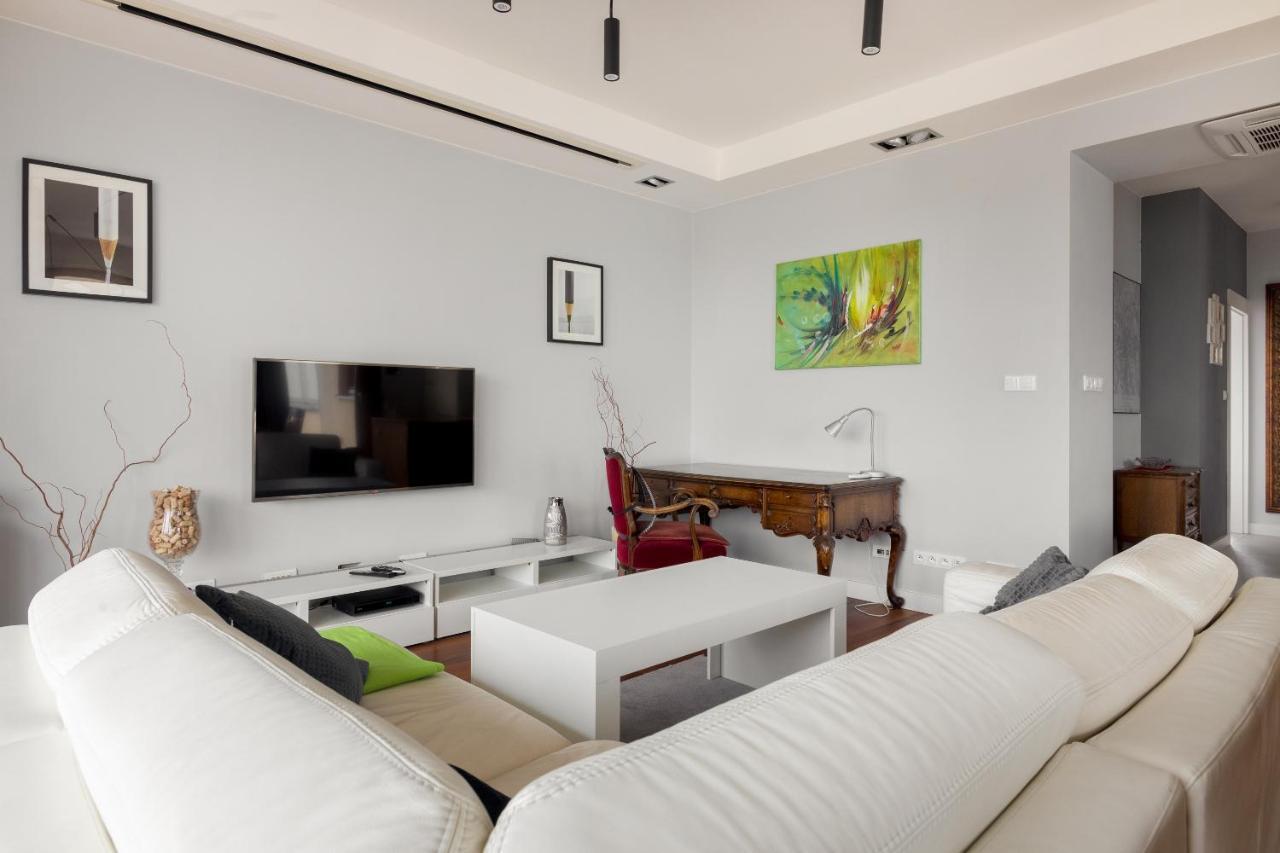 Hlonda Deluxe Apartment With Terrace Varsovie Extérieur photo